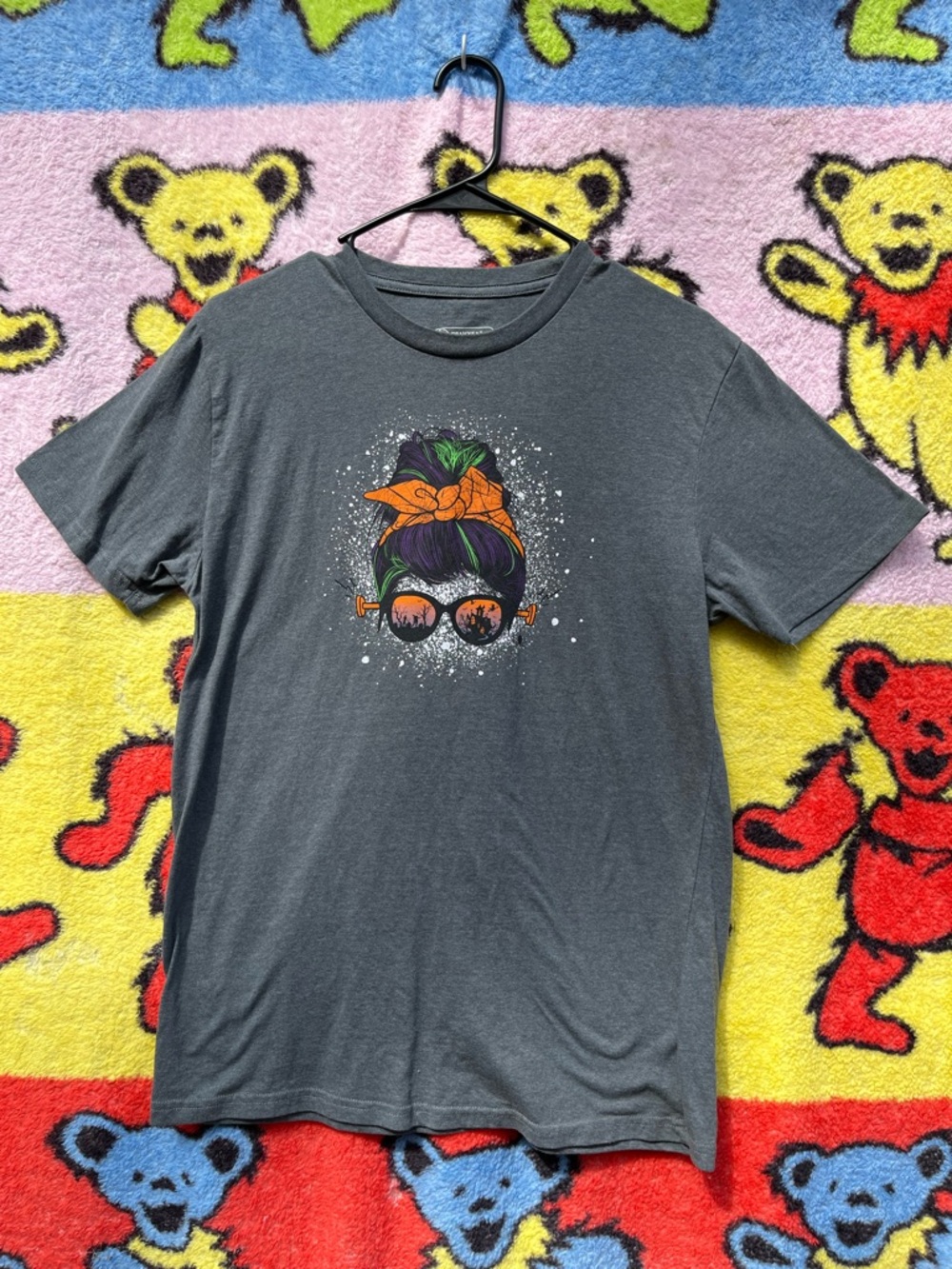 Messy Bun Hair Sunglasses Graphic T-Shirt Pivotal Partners Size M Gray